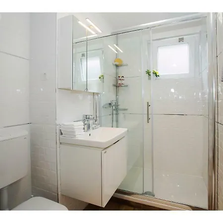 Split City Center Stay